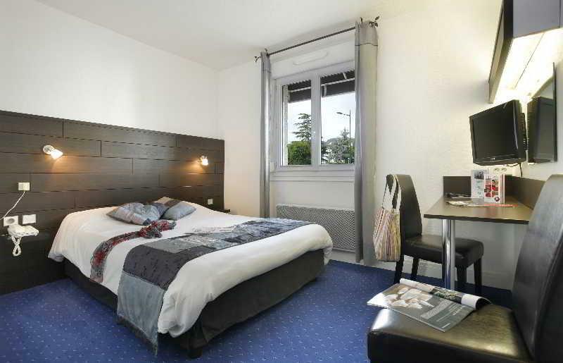 The Originals City, Hotel Du Chateau, 蓬蒂维 外观 照片